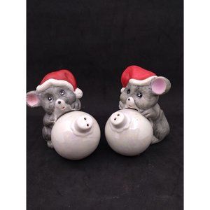 Vintage 1986 House of Lloyd kitschy Christmas Mice Salt and Pepper Shakers